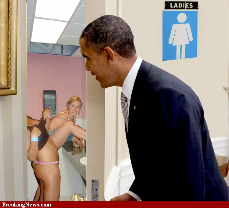 Barack-Obama-Peaking-Into-Women-s-Bathroom--78029