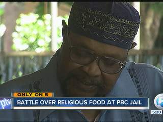 Battle_over_religious_food_at_PBC_jail_780620000_20130725182519_320_240
