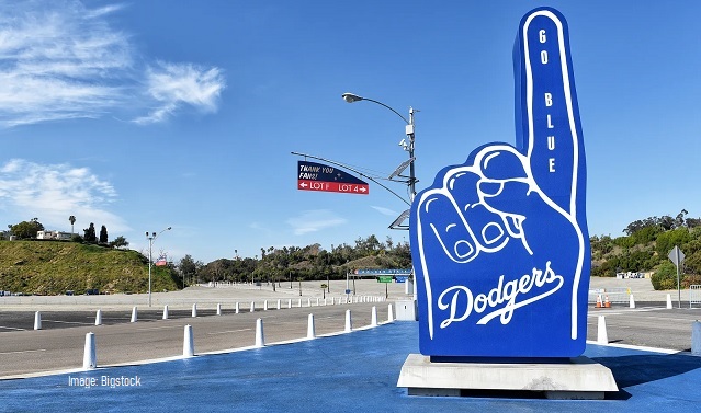 LA Dodgers choose anti-Catholic drag queens over sanity thumbnail