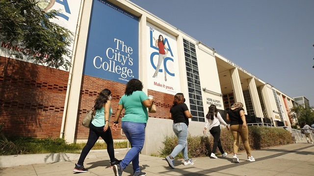 California Admits that 65,000 Students in its Community Colleges Are Fake – Costing the State Millions thumbnail
